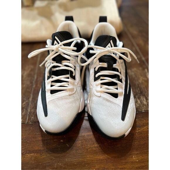 Nike Men’s Giannis Immortality 3 Basketball Shoes - Picture 3 of 9